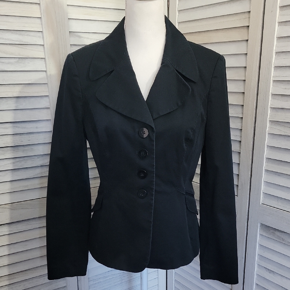 Black 4 Button Closure Structured Princess Seams Tailored Fit Blazer